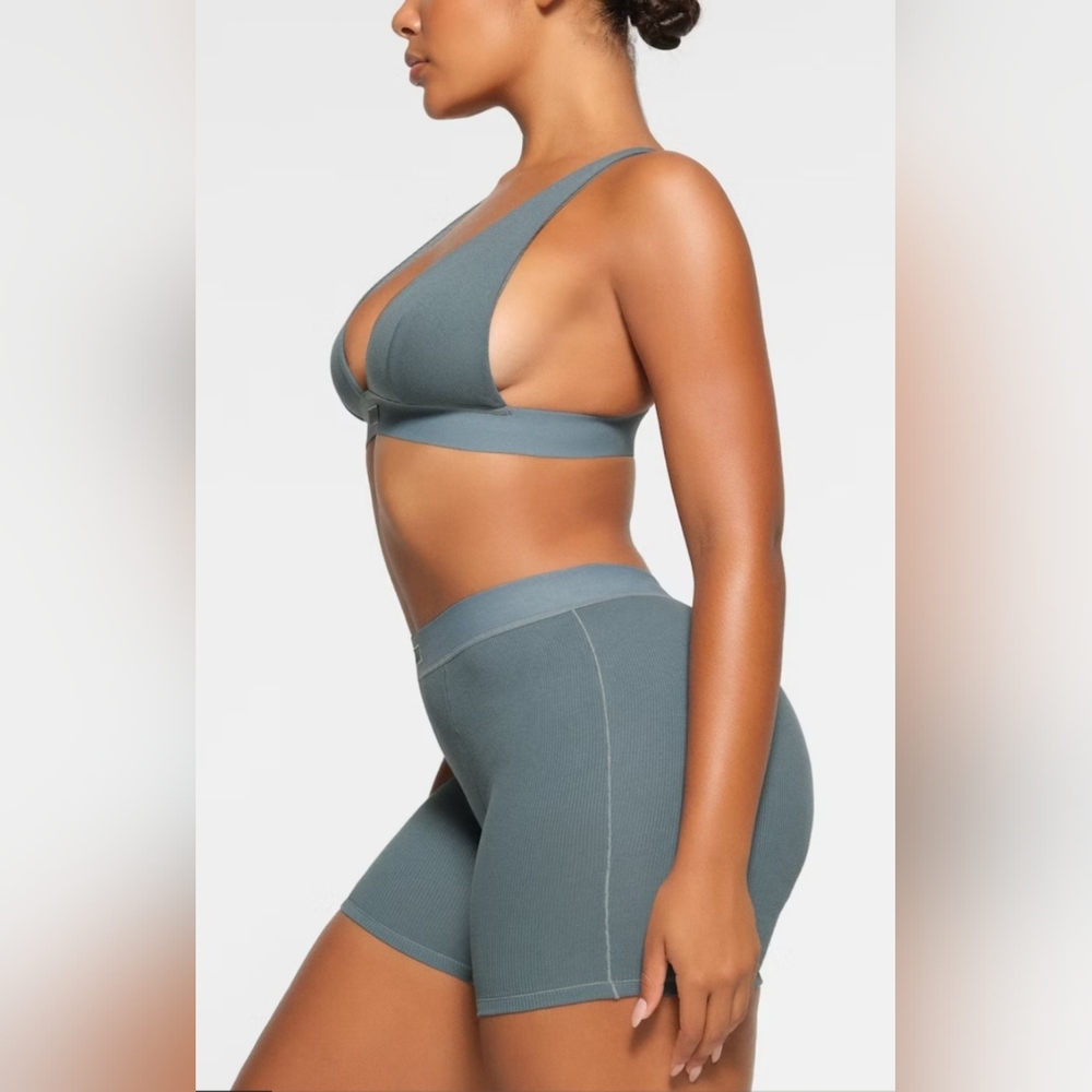 SKIMS Kyanite Cotton Ribbed Boxer- Intimate - Picture 3 of 11